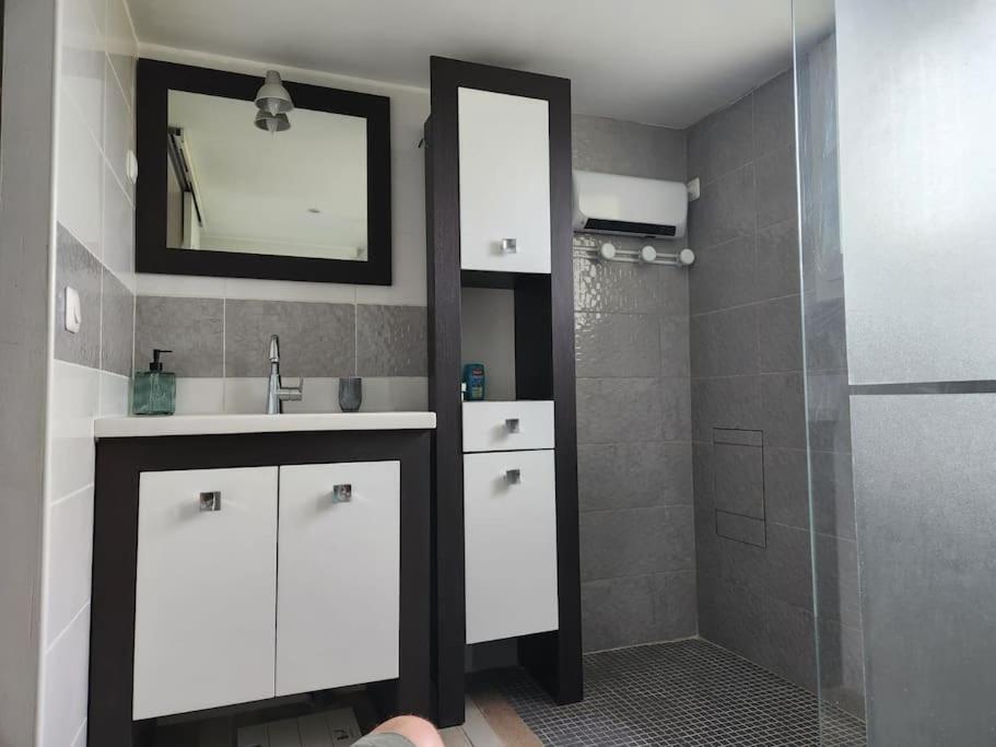 L'Etape Mediterraneenne Logement 4-6 Personnes Avec Parking Prive Sauvian 외부 사진